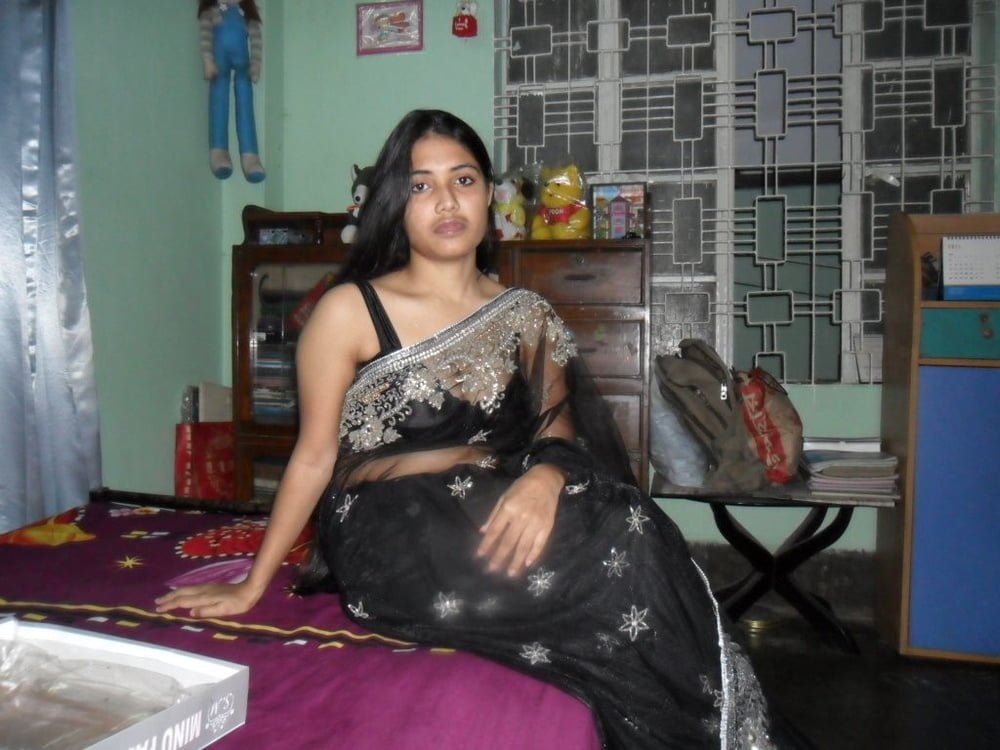2031353145_AnujSinghcollection007.jpg.3648bb79a3f4d5a95483beaaaacefc94.jpg