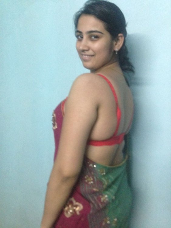 Pakistani College girl nude pictures (6).jpg