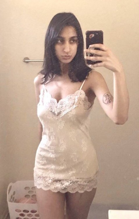 Desi Young Teen with Lovely Boobs and Ass (2).jpg