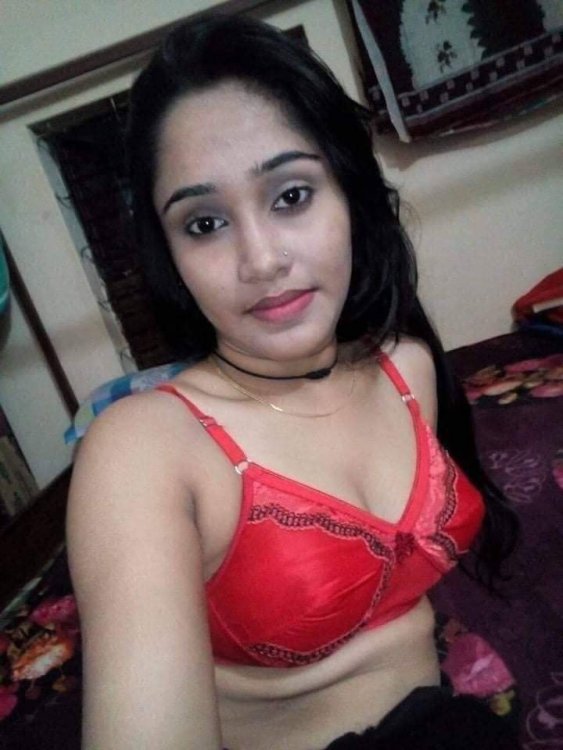 Young Bangla Girl Nude (7).jpeg