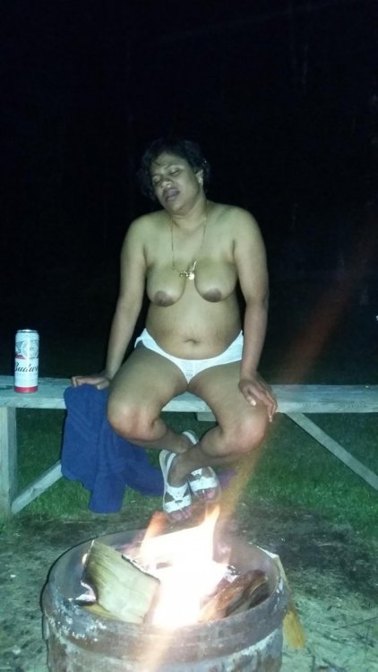 Middle Aged Telugu Bhabhi Nude (5).jpeg