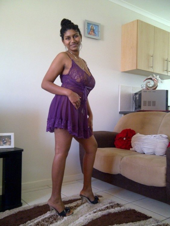 Busty Sri Lankan Young Girl (8).jpg