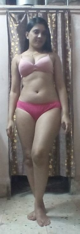 Hot Mumbai Girl Showing Boobs & Pussy (129).jpg