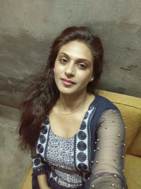Busty & Big Ass Paki Call Center Girl Nude Photos (1).jpg