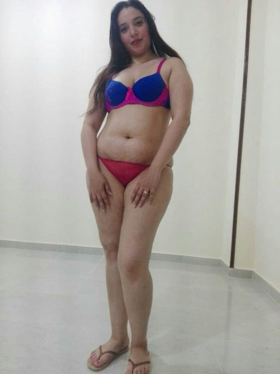 Beautiful & Hot Mulsim Bhabhi (16).jpg