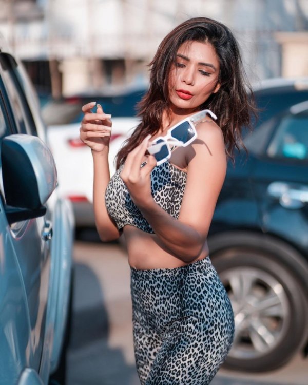 bossgirlanniee-20210620-0002.jpg
