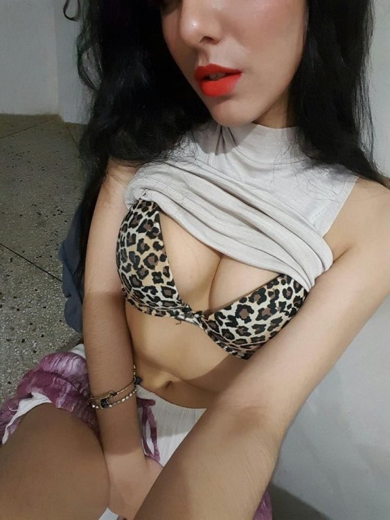 Beautiful & Hot NRI Doctor (40).jpg