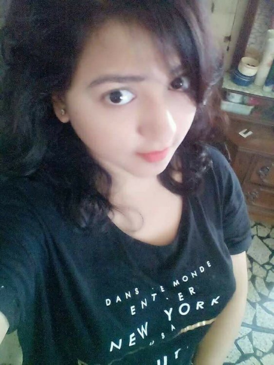 Afsana Leaked Pic 19.jpg